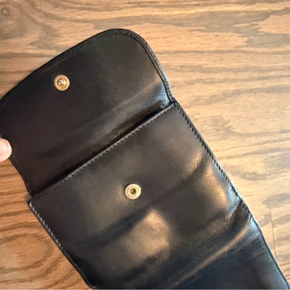 Gucci vintage Black Leather Billfold with Gold-Tone Money Clip - Picture 6 of 7